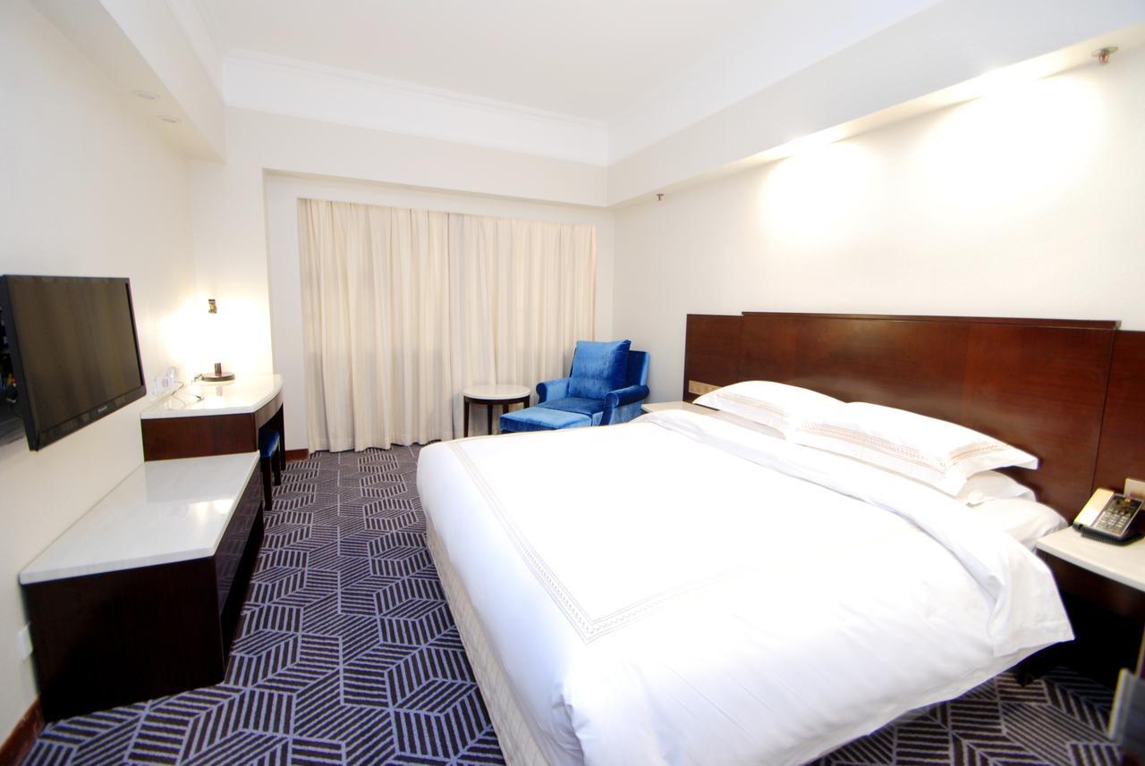 Overseas Chinese Friendship Hotel Kanton Zewnętrze zdjęcie