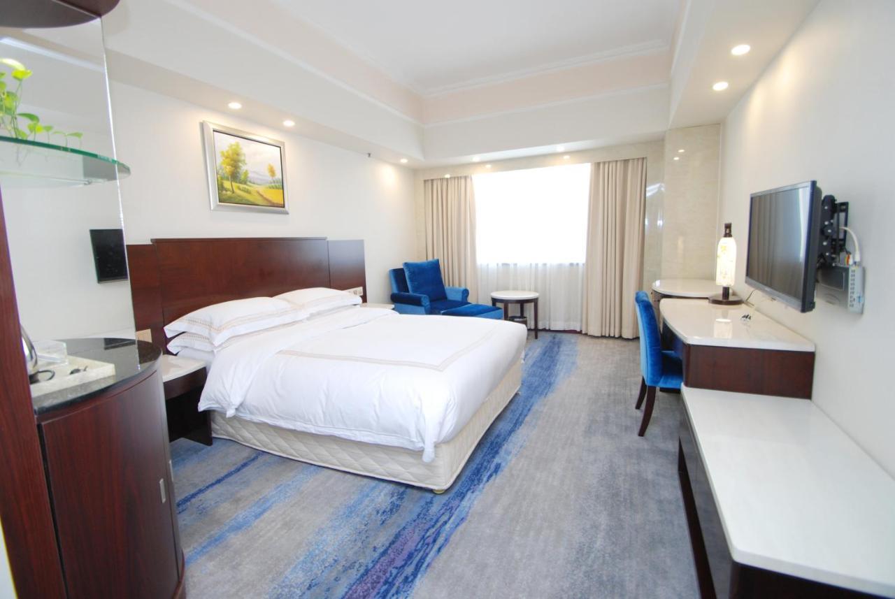 Overseas Chinese Friendship Hotel Kanton Zewnętrze zdjęcie