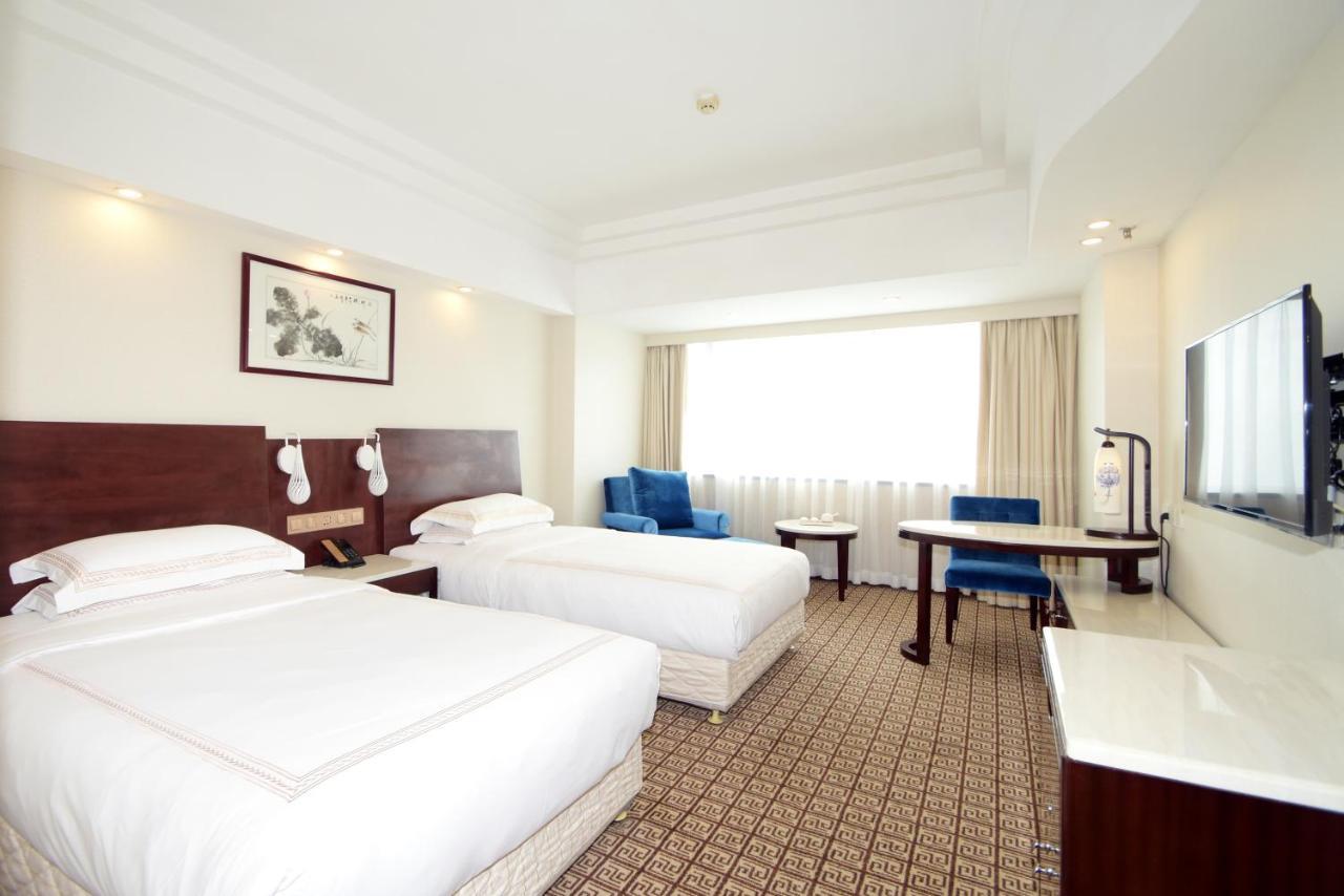 Overseas Chinese Friendship Hotel Kanton Zewnętrze zdjęcie